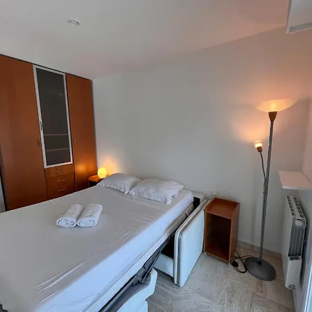 A032-beautiful For 4 - Near Croisette Apartment Cannes